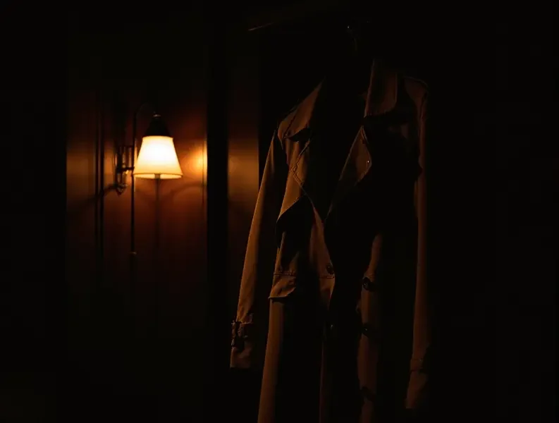 顶流女星私服揭秘:一件旧风衣穿了七年 - 51免费吃瓜 顶流女星私服揭秘:一件旧风衣穿了七年 - celebrity封面图